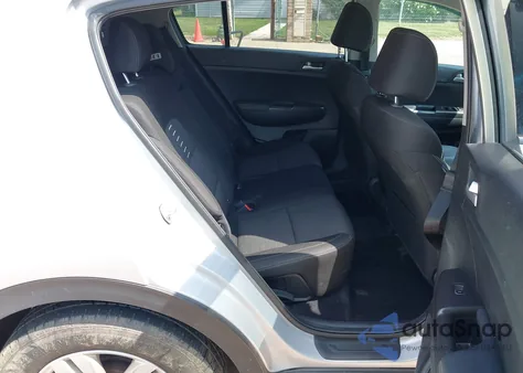 2019 Kia Sportage Lx z USA, uszkodzony, nr VIN KNDPMCAC3K7612992